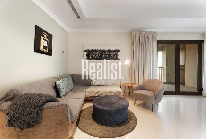 906897 - Property Image 2