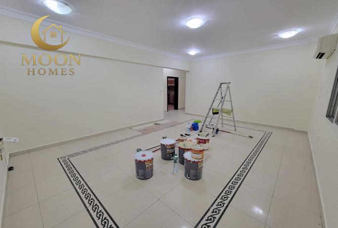 996301 - Property Image 3