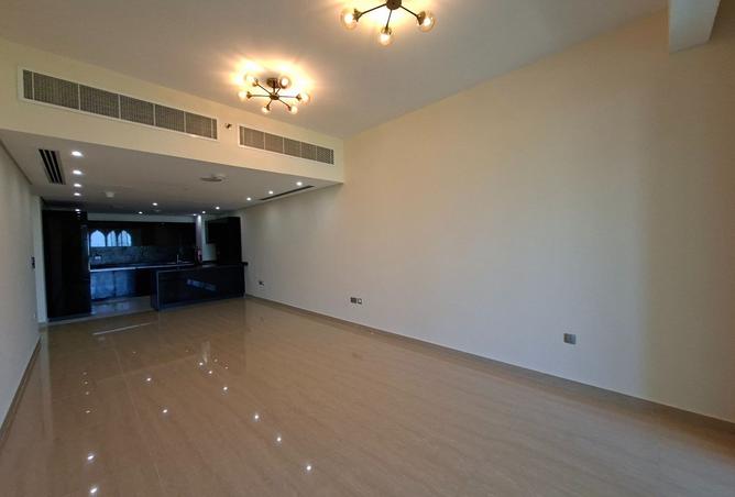 956040 - Property Image 3