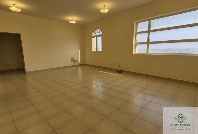 967491 - Property Image 3