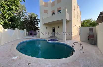 مجمع سكني - 4 غرف نوم - 6 حمامات للايجار في وست باي لاجون - بحيرة وست لاجون - الدوحة