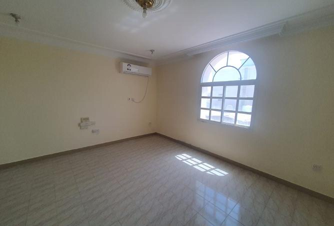 939795 - Property Image 2