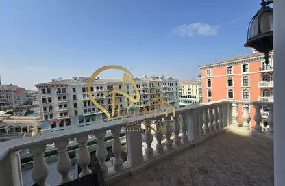 Apartment - 2 Bedrooms - 3 Bathrooms for sale in Carnaval - Qanat Quartier - The Pearl Island - Doha