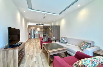 Apartment - 2 Bedrooms - 2 Bathrooms for rent in Al Sadd Road - Al Sadd - Doha