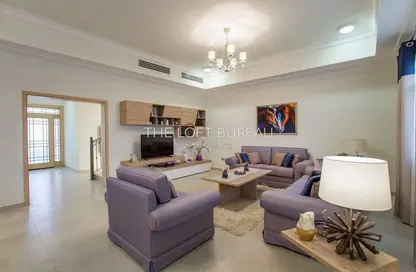 Villa - 4 Bedrooms - 4 Bathrooms for rent in Wadi Al Markh - Muraikh - AlMuraikh - Doha