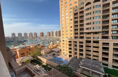 Apartment - 1 Bedroom - 2 Bathrooms for rent in East Porto Drive - Porto Arabia - The Pearl Island - Doha