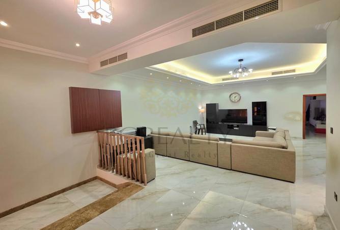 1002899 - Property Image 3