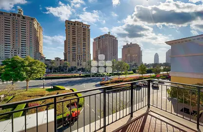 Apartment - 3 Bedrooms - 4 Bathrooms for rent in Carnaval - Qanat Quartier - The Pearl Island - Doha