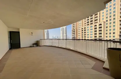 شقة - 3 غرف نوم - 3 حمامات للايجار في طريق بورتو الشرقي - بورتو أرابيا - جزيرة اللؤلؤة - الدوحة