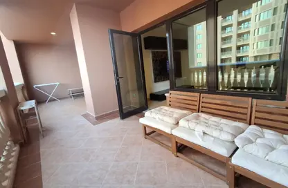 Apartment - 2 Bedrooms - 2 Bathrooms for rent in East Porto Drive - Porto Arabia - The Pearl Island - Doha