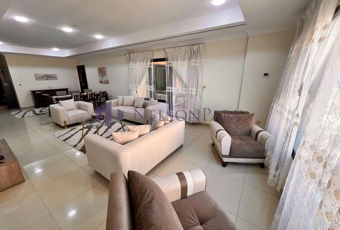 1002472 - Property Image 2