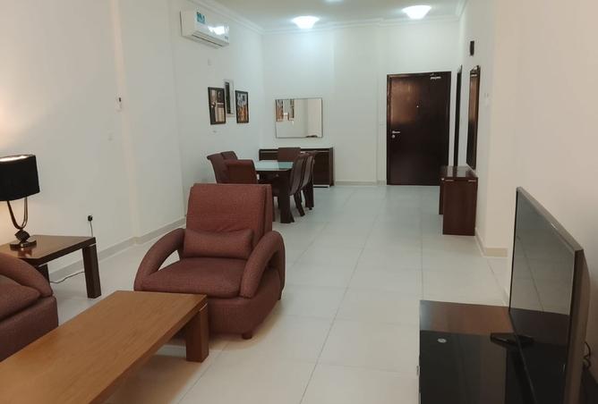 988434 - Property Image 2