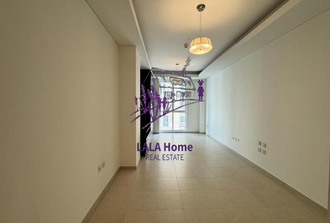 877834 - Property Image 2