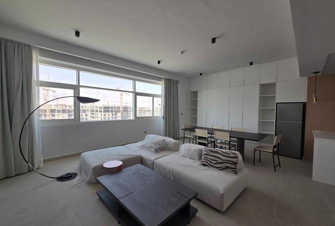 966037 - Property Main Image