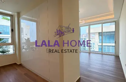 Duplex - 4 Bedrooms - 6 Bathrooms for sale in Gewan Island - The Pearl Island - Doha