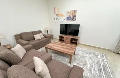 Apartment - 3 Bedrooms - 4 Bathrooms for rent in West Walk - Al Waab - Doha