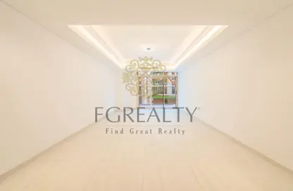 Apartment - 2 Bedrooms - 3 Bathrooms for rent in Gewan Island - The Pearl Island - Doha
