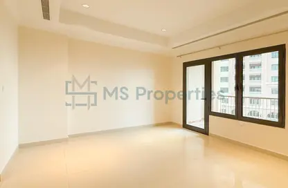 Apartment - 1 Bedroom - 2 Bathrooms for sale in West Porto Drive - Porto Arabia - The Pearl Island - Doha