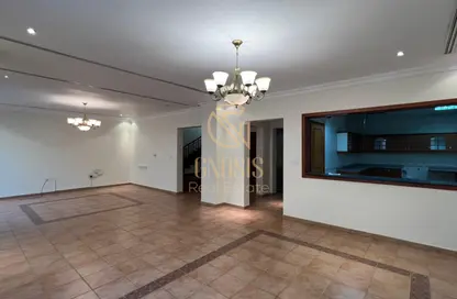 Compound - 3 Bedrooms - 4 Bathrooms for rent in HBK Villas - Al Nasr - Doha