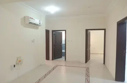 شقة - 3 غرف نوم - 3 حمامات للايجار في شارع عمر بن عبدالعزيز - مدينة خليفة - الدوحة