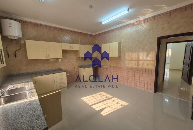 911084 - Property Image 3