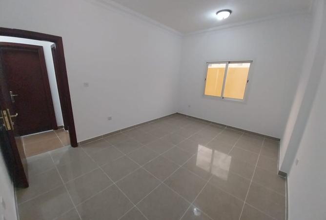 962171 - Property Image 2