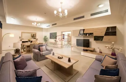 Living Room image for: Villa - 3 Bedrooms - 4 Bathrooms for rent in Muraikh - AlMuraikh - Doha, Image 1