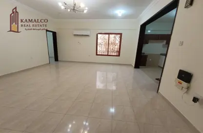 Apartment - 1 Bedroom - 2 Bathrooms for rent in Old Al Ghanim - Al Ghanim - Doha