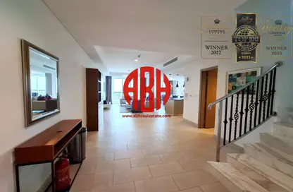 Penthouse - 2 Bedrooms - 3 Bathrooms for rent in Viva West - Viva Bahriyah - The Pearl Island - Doha Penthouse - 2 Bedrooms - 3 Bathrooms for rent in Viva West - Viva Bahriyah - The Pearl Island - Doha