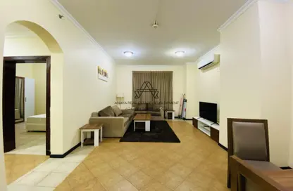 Apartment - 2 Bedrooms - 2 Bathrooms for rent in Musheireb - Doha