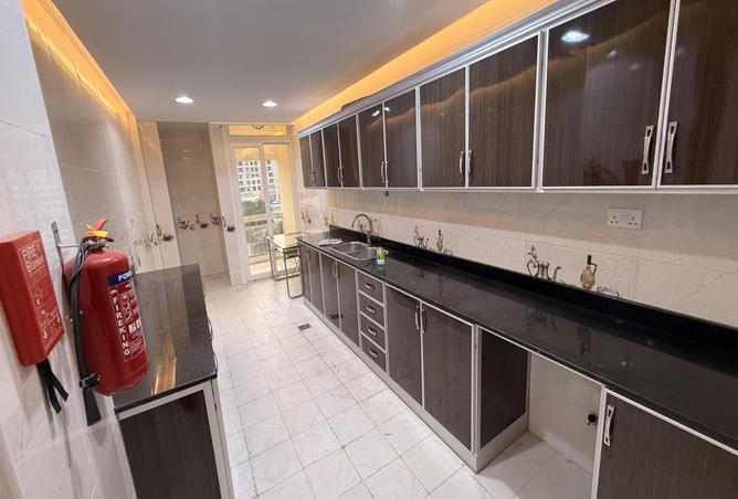 985856 - Property Image 2