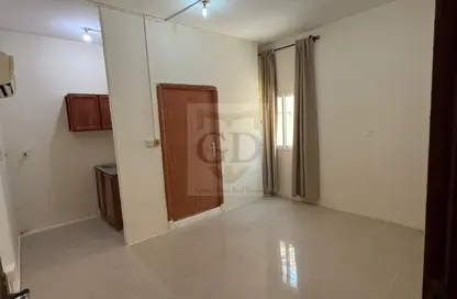 Apartment - Studio - 1 Bathroom for rent in Hazm Al Markhiya - Doha