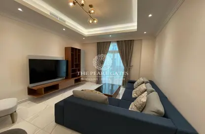 Apartment - 1 Bedroom - 2 Bathrooms for rent in Floresta Gardens - Floresta Gardens - The Pearl Island - Doha