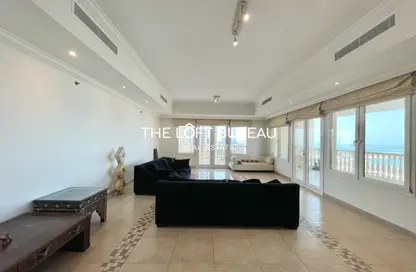 Apartment - 3 Bedrooms - 4 Bathrooms for rent in West Porto Drive - Porto Arabia - The Pearl Island - Doha
