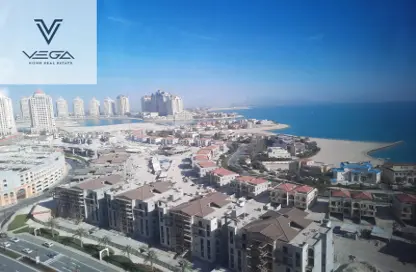 Apartment - 1 Bedroom - 2 Bathrooms for rent in Tower 28 - Porto Arabia - The Pearl Island - Doha