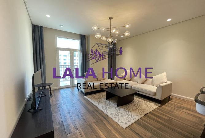 982533 - Property Image 2