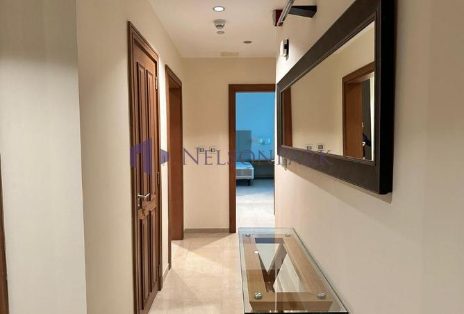 989371 - Property Image 2