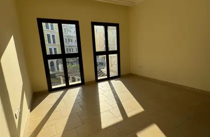 Apartment - 3 Bedrooms - 4 Bathrooms for sale in Qanat Quartier - The Pearl Island - Doha