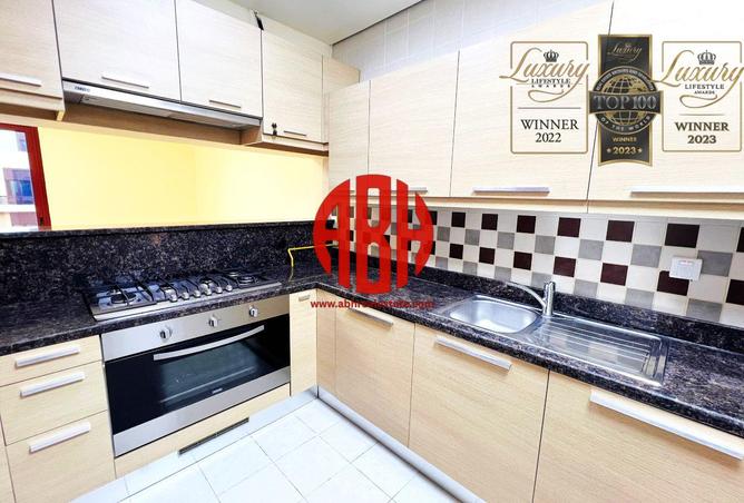 983002 - Property Image 3