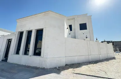 فيلا - 7 غرف نوم - 7 حمامات للبيع في الثمامة - الدوحة