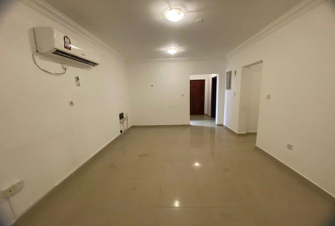 983539 - Property Image 2