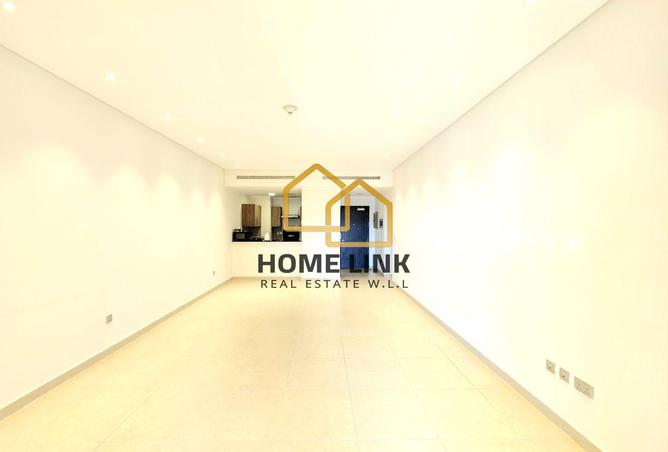 958035 - Property Image 2