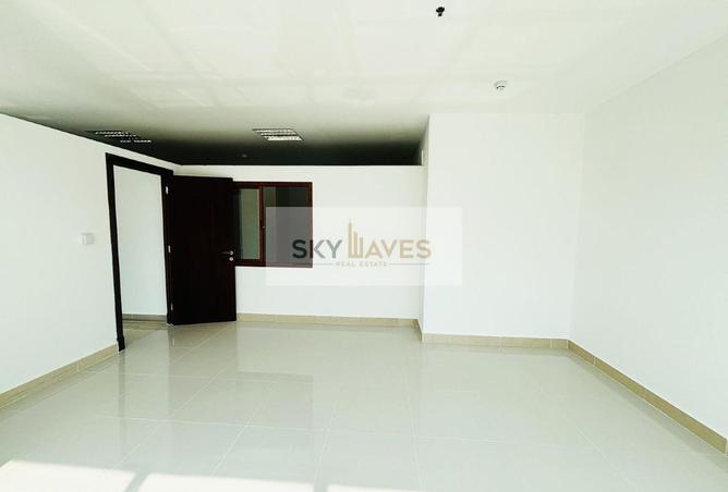 947691 - Property Image 2
