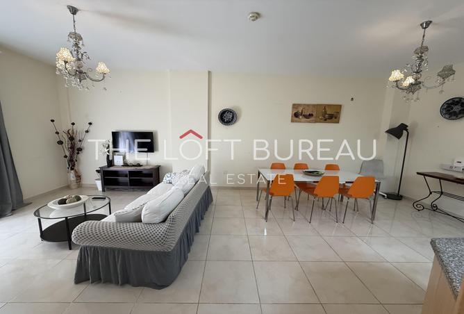 987162 - Property Image 3