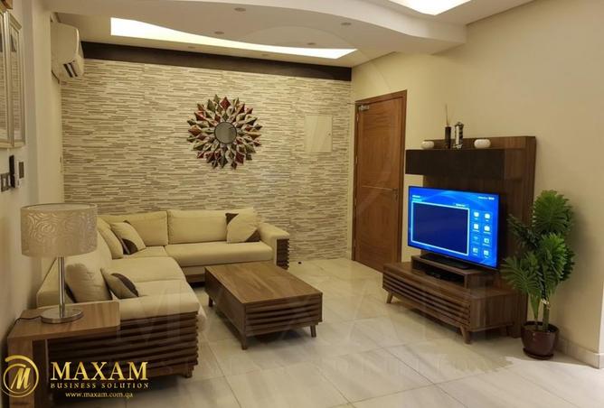 985515 - Property Image 2