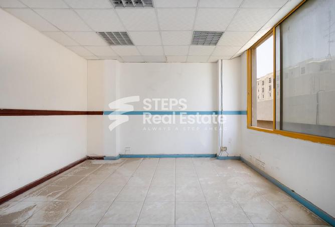 997635 - Property Image 3