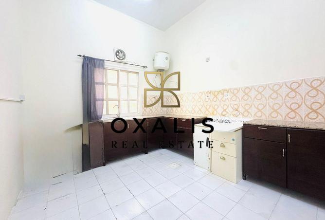 979422 - Property Image 3