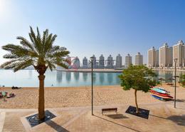 Townhouse - 2 bedrooms - 3 bathrooms for rent in Viva West - Viva Bahriyah - The Pearl - Doha