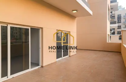 Apartment - 2 Bedrooms - 4 Bathrooms for sale in Dara - Fox Hills - Lusail