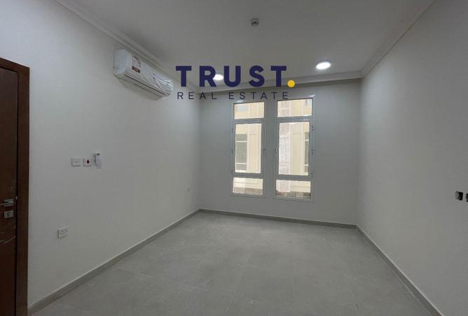 954517 - Property Image 3